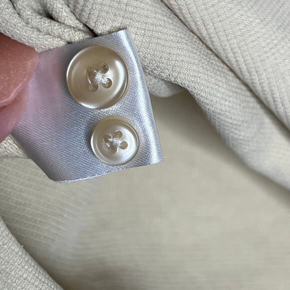 Men's Tommy Bahama 100% Silk Tan Button Shirt Large - Picture 3 of 5